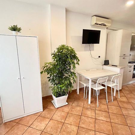 Lisa Home Roma ภายนอก รูปภาพ